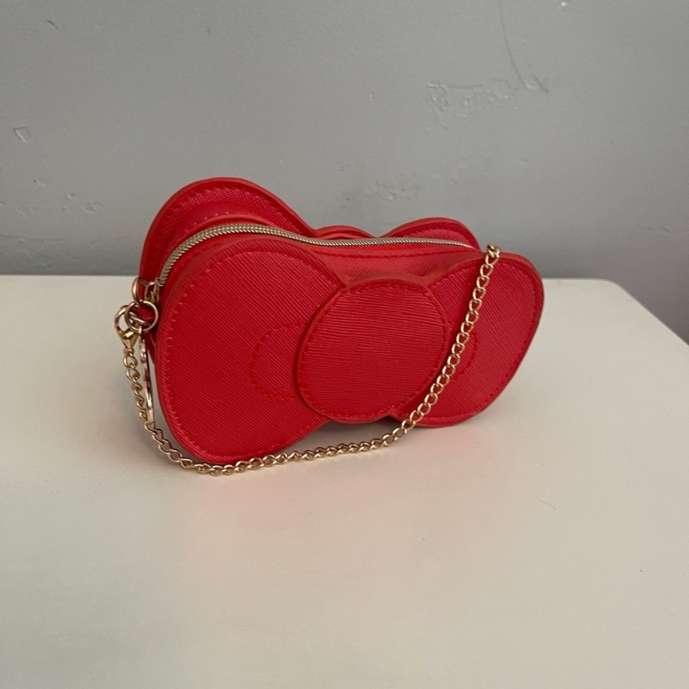 Hello Kitty Red Crossbody Bag with Gold Chain - Picture 2 of 5